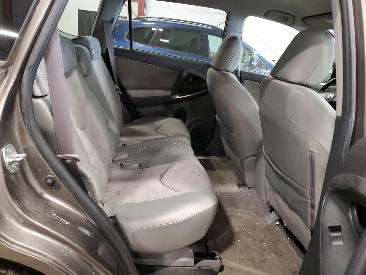 2010 Toyota RAV 4 - Image 11