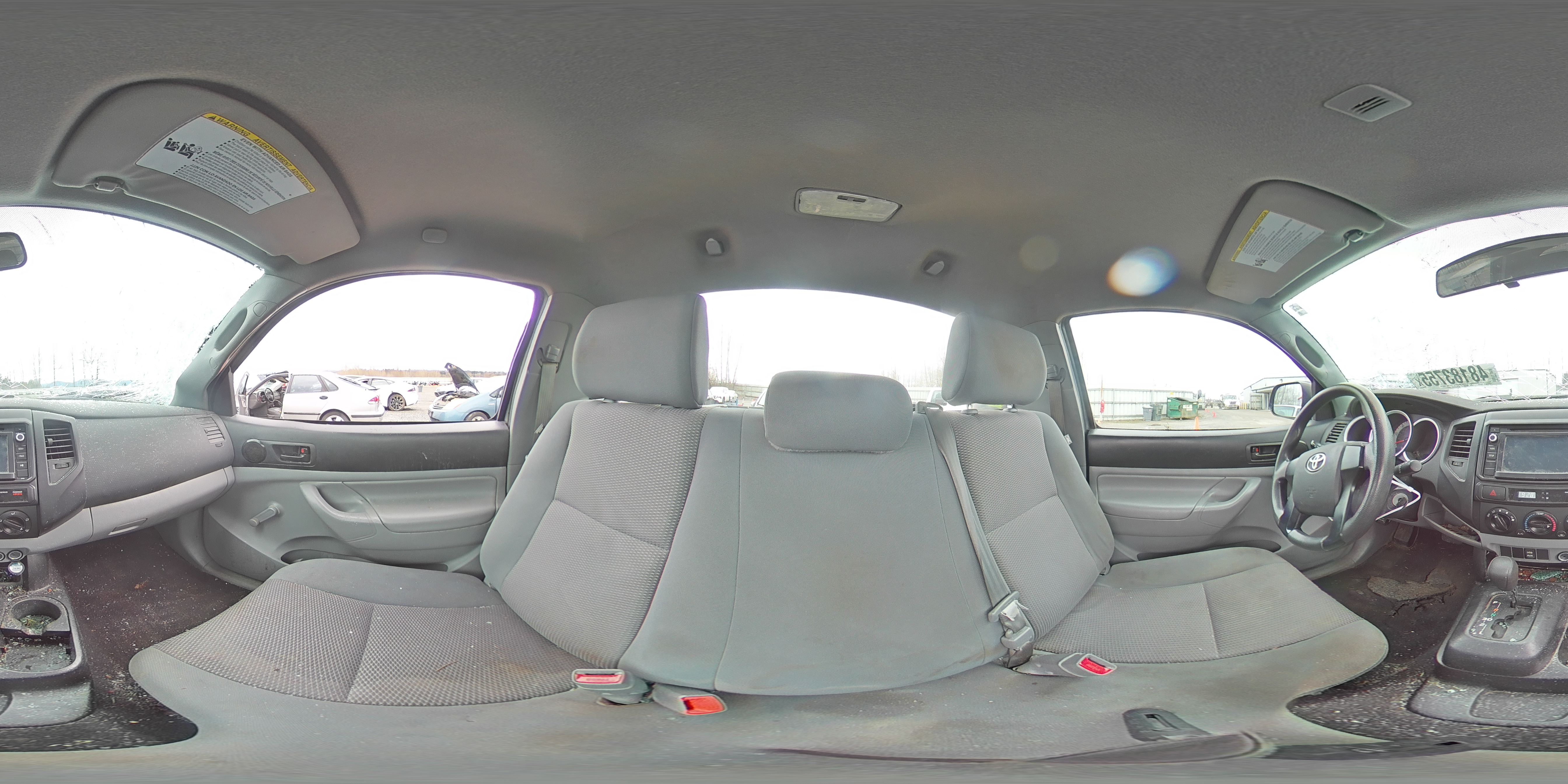 2014 Toyota Tacoma - Image 13