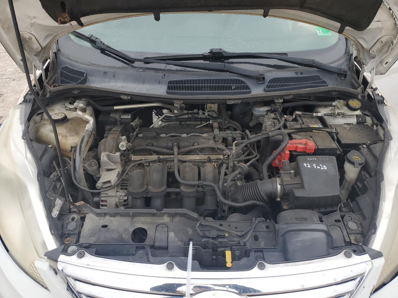 2013 Ford Fiesta - Image 12