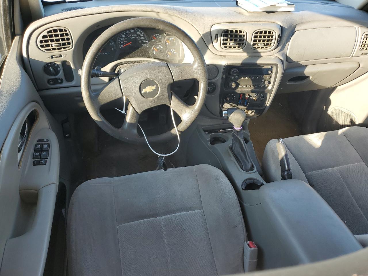 2005 Chevrolet TrailBlazer - Image 8