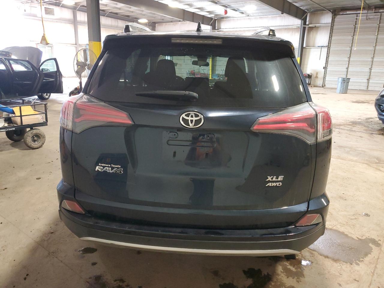 2018 Toyota RAV 4 - Image 6