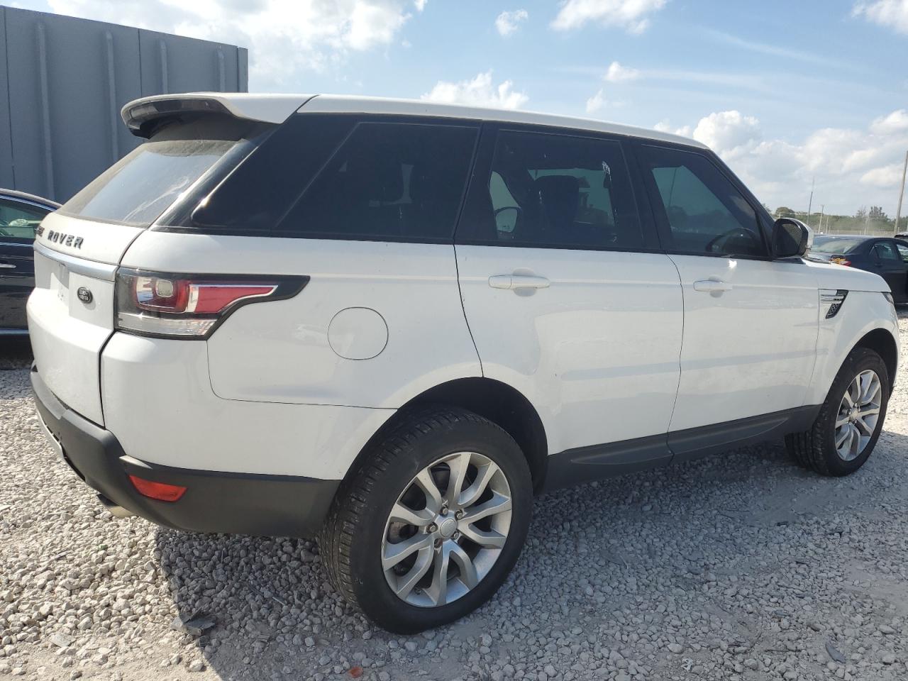 2014 Land Rover Range Rover - Image 3
