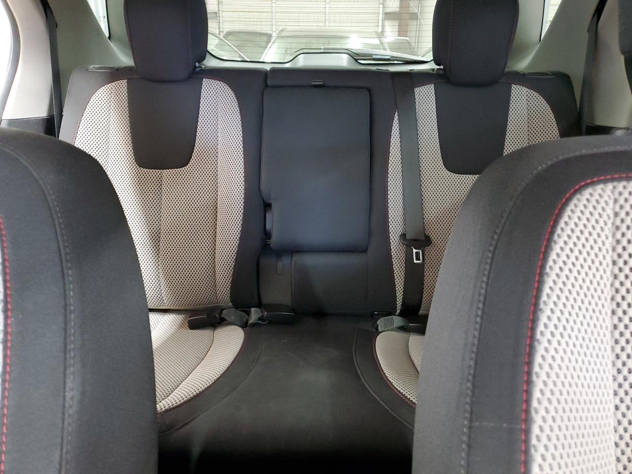 2012 Chevrolet Equinox - Image 10