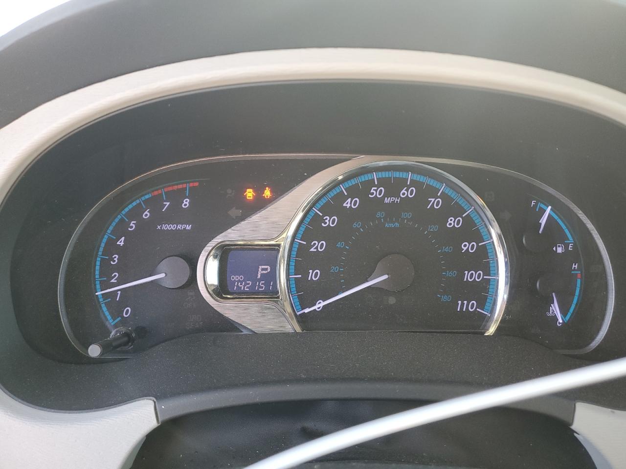2011 Toyota Sienna - Image 9