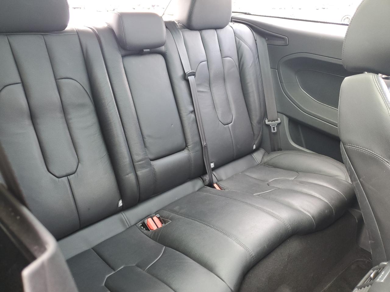 2015 Land Rover Range Rover - Image 11