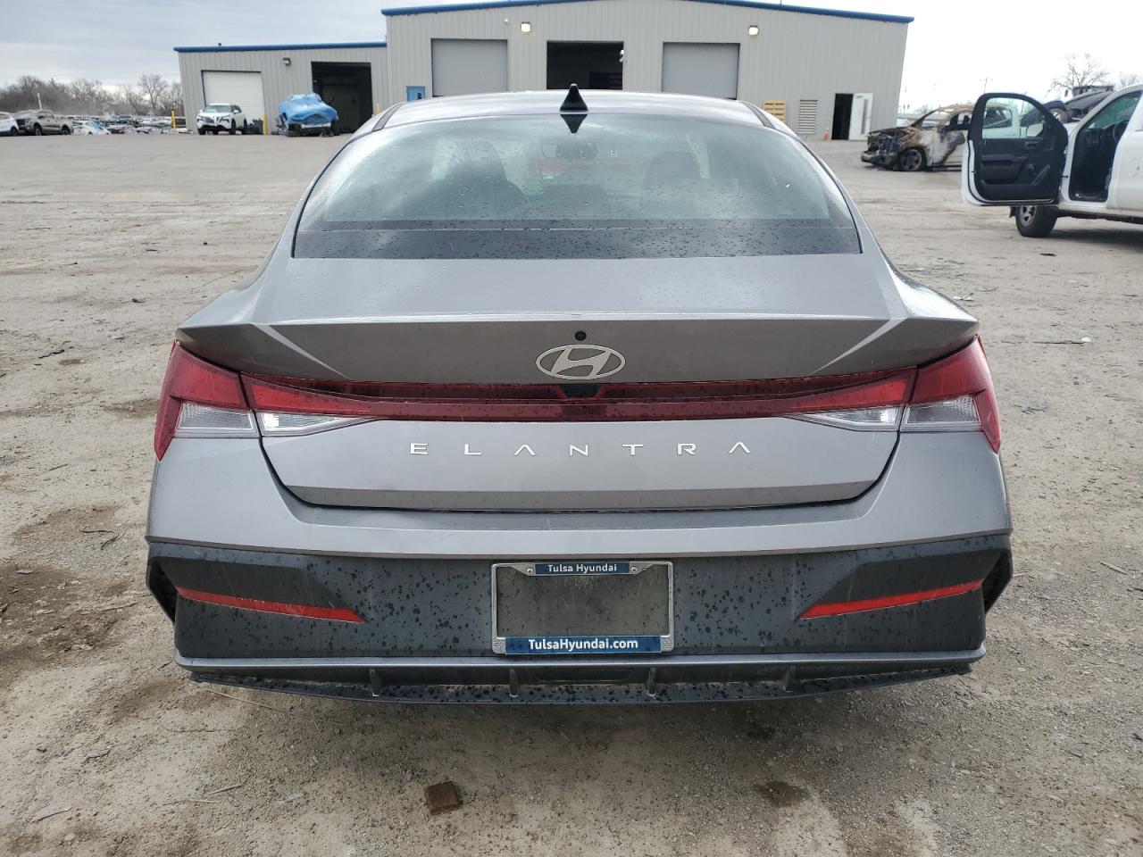 2024 Hyundai Elantra - Image 6