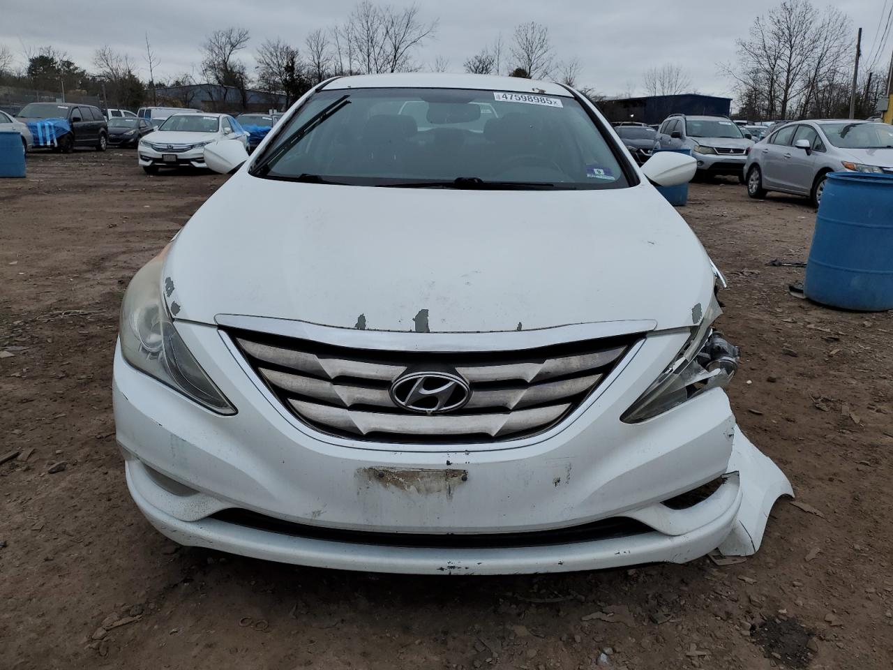 2011 Hyundai Sonata - Image 5