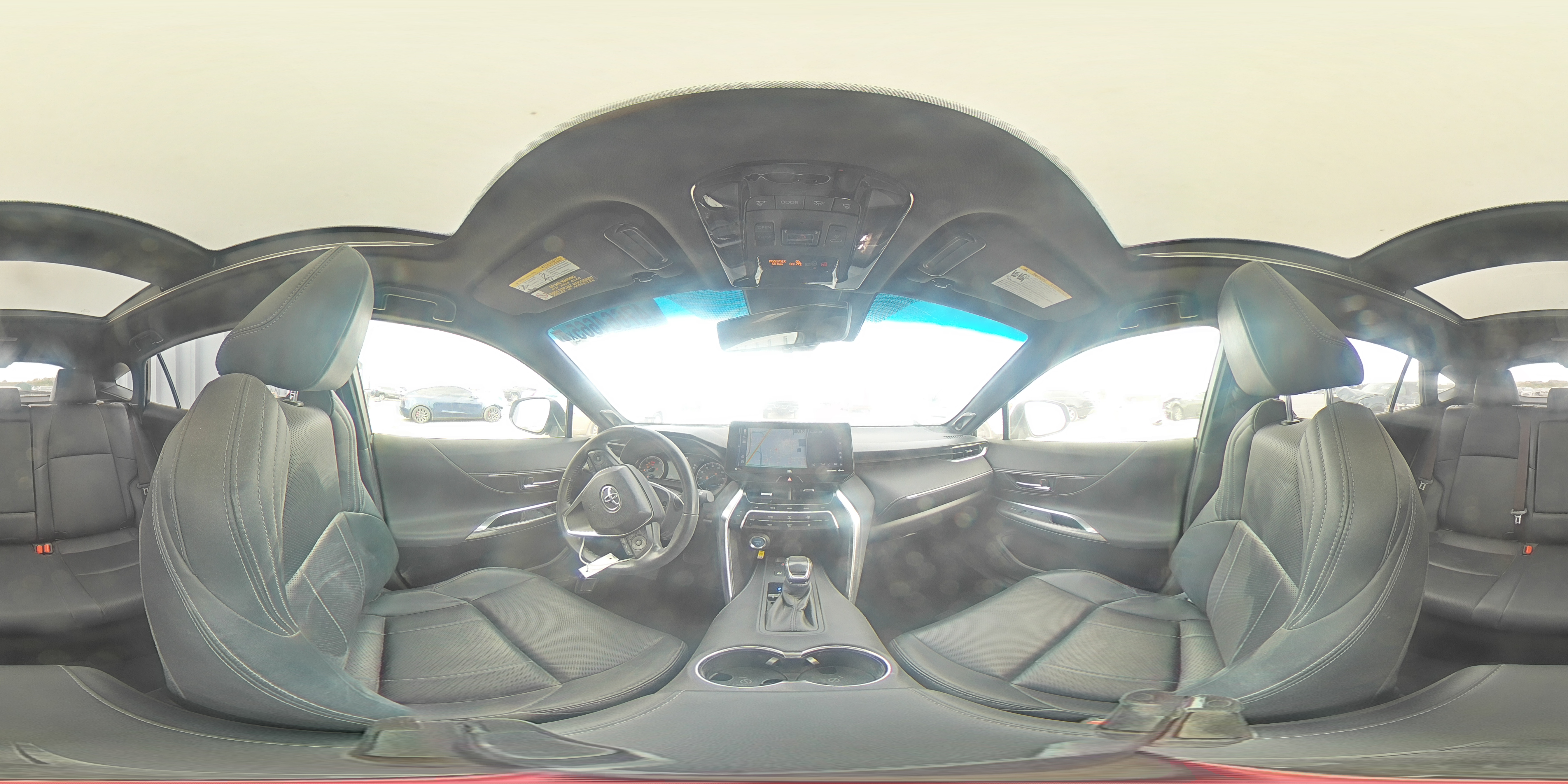 2021 Toyota Venza - Image 14