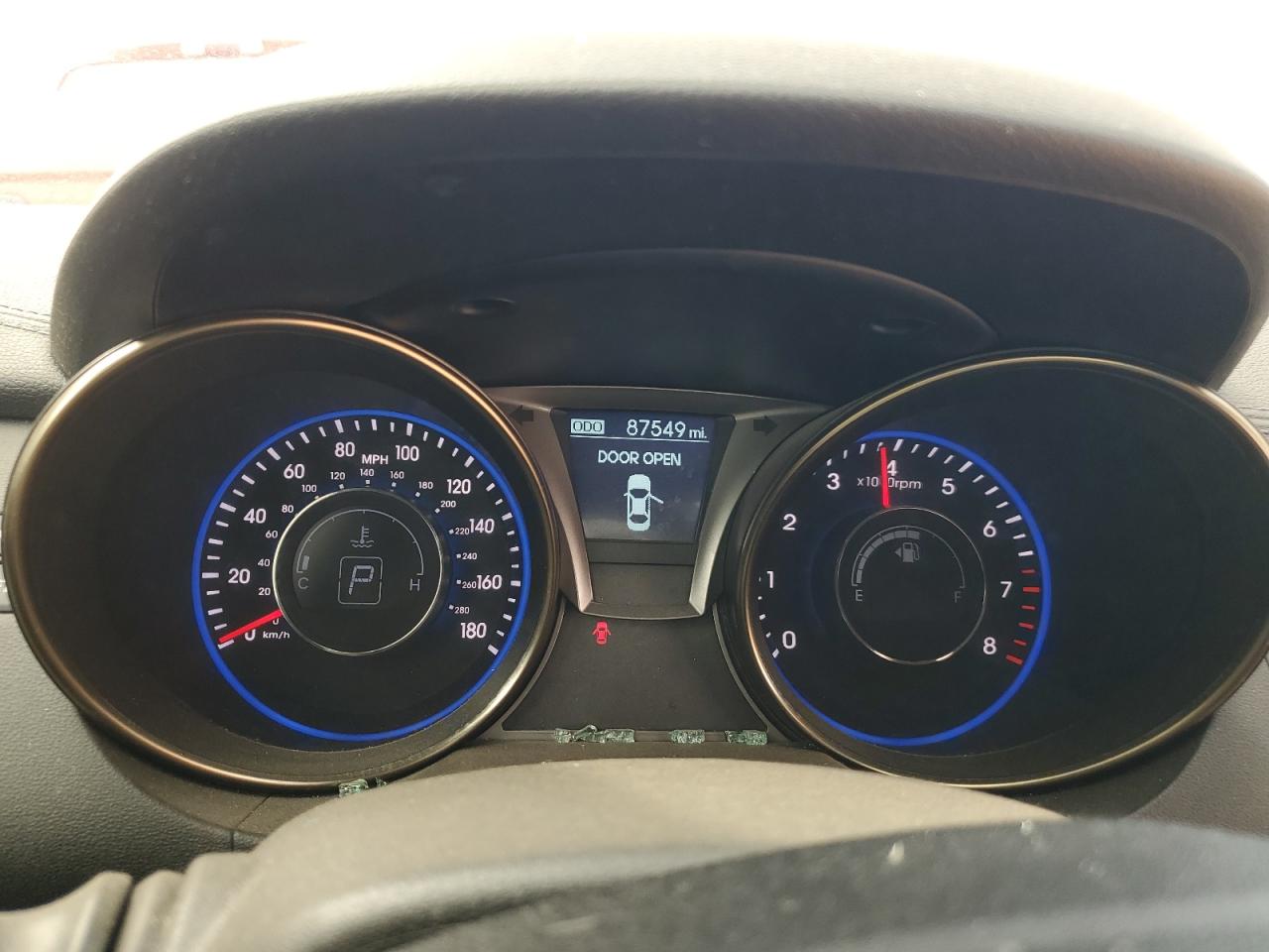 2016 Hyundai Genesis - Image 9