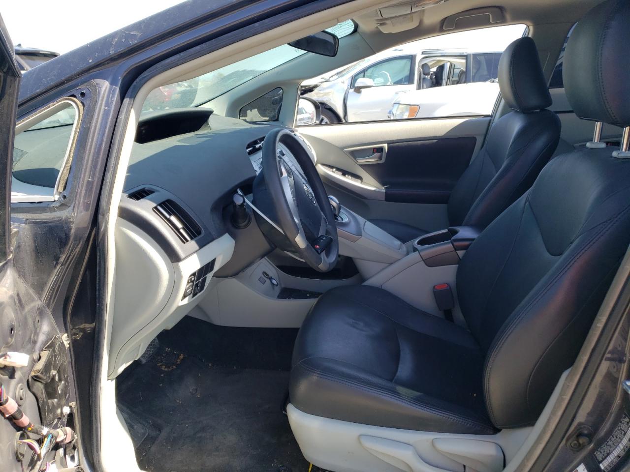 2014 Toyota Prius - Image 7