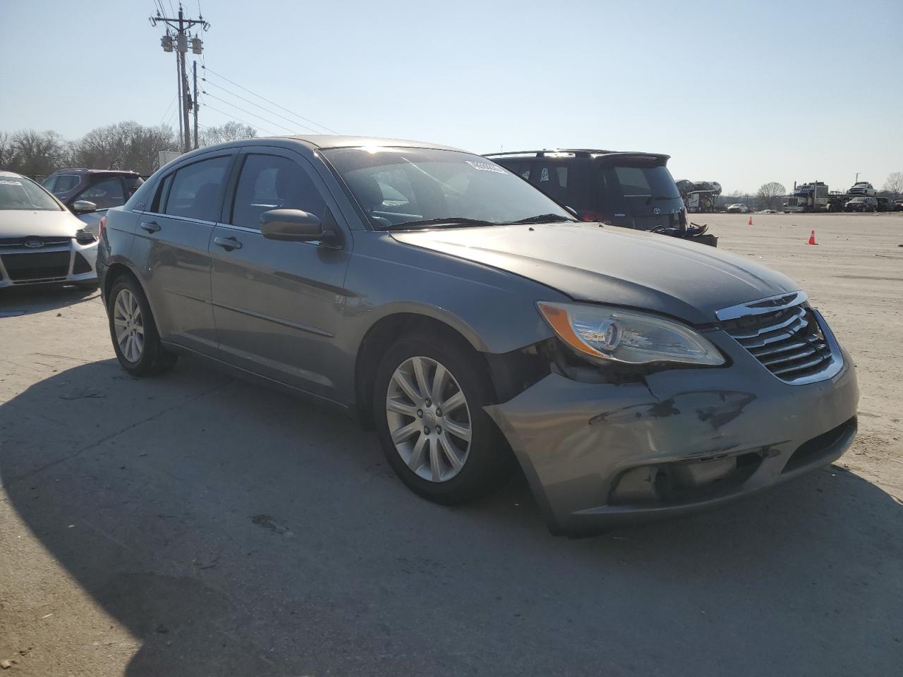 2013 Chrysler 200 - Image 4