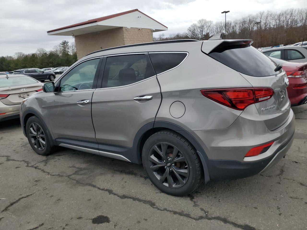 2017 Hyundai Santa Fe - Image 2