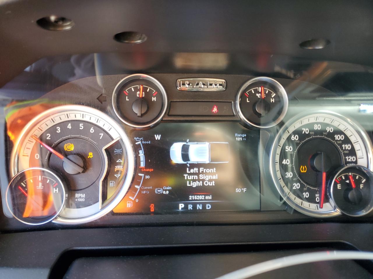 2014 RAM 1500 - Image 9