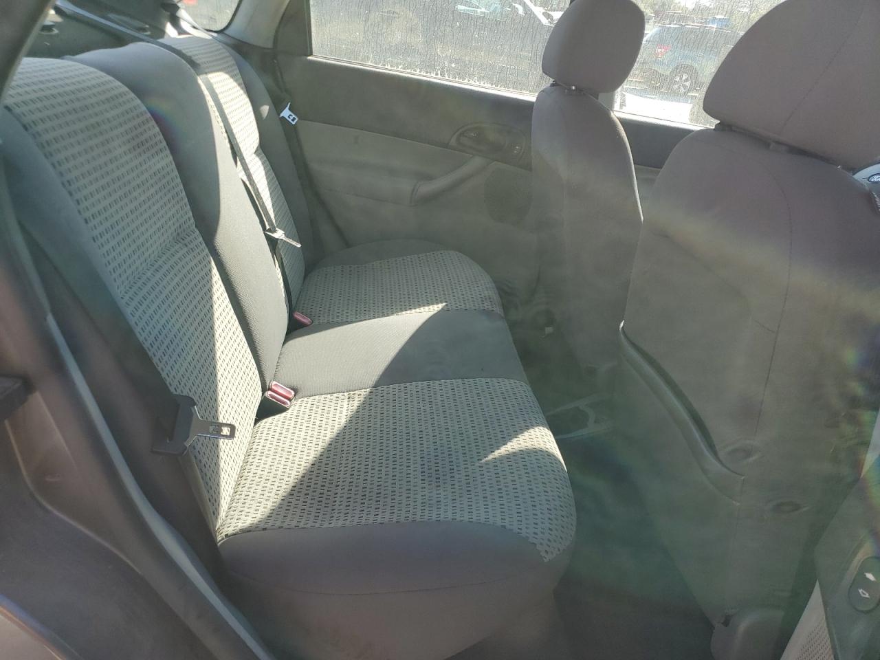 2006 Ford Focus - Image 11