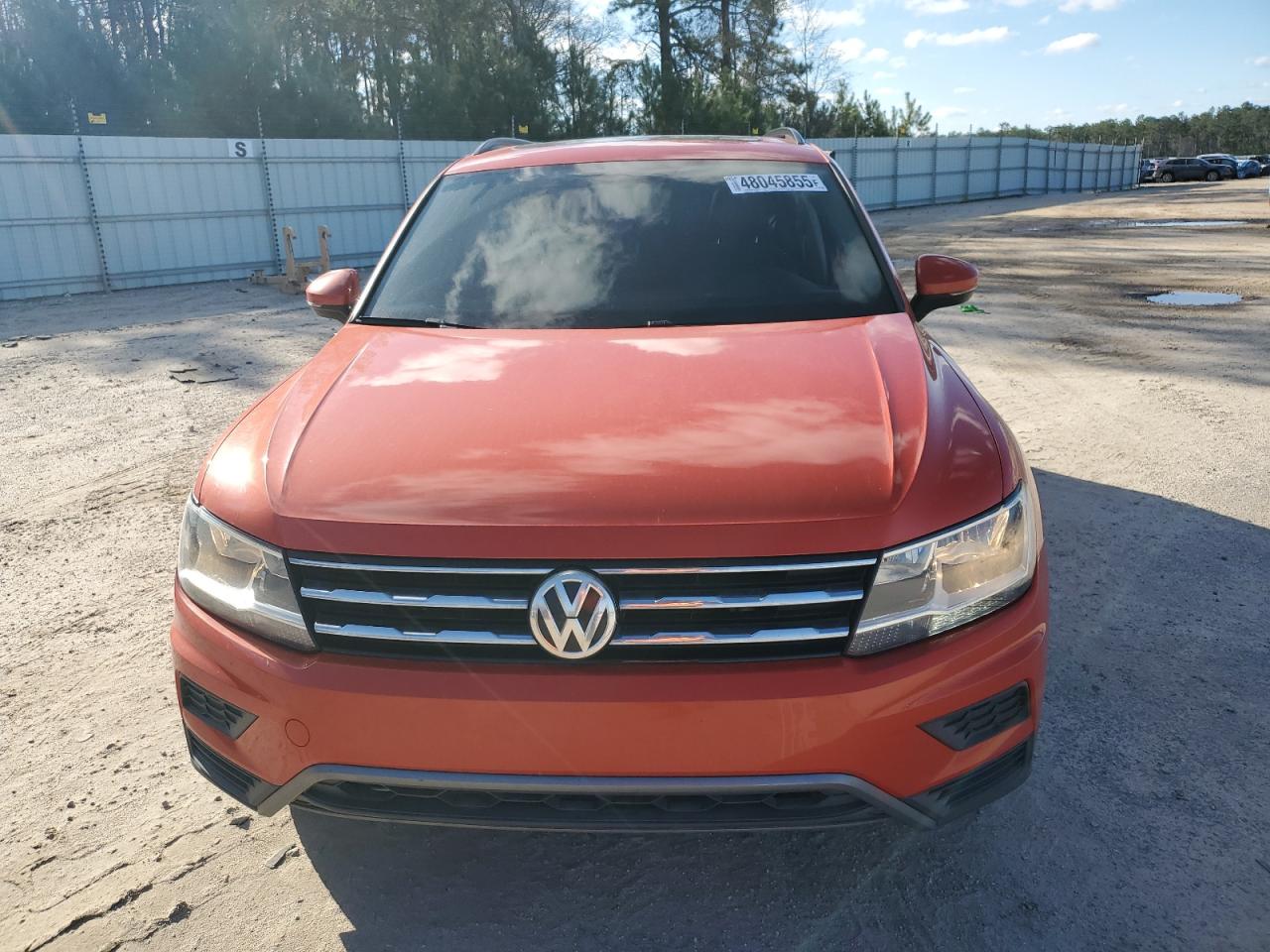 2018 Volkswagen Tiguan - Image 5