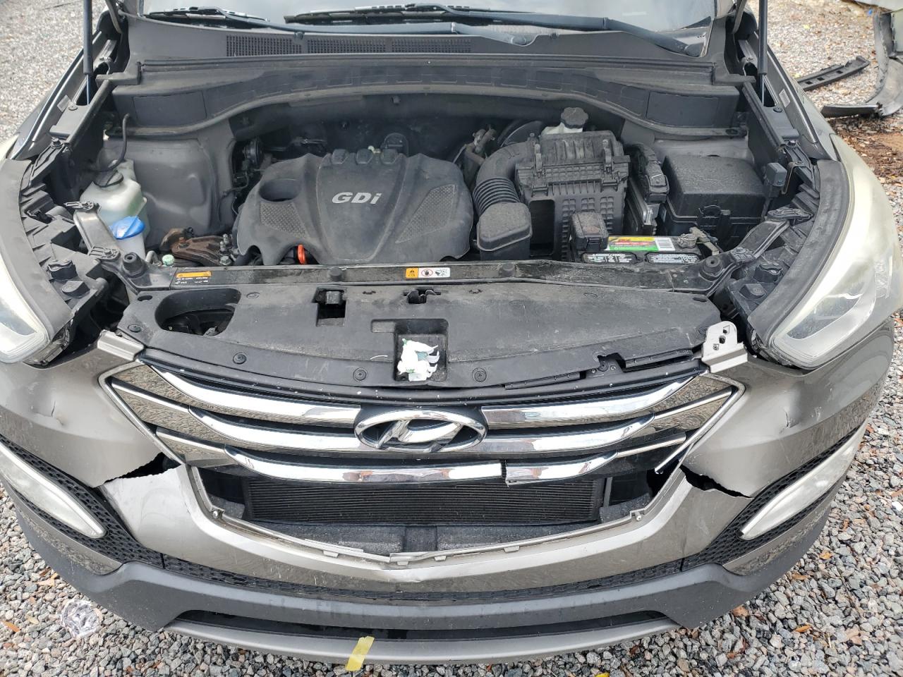 2014 Hyundai Santa Fe - Image 12