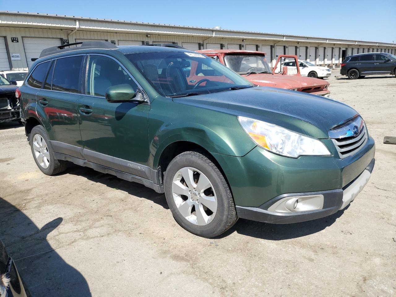 2010 Subaru Outback - Image 4