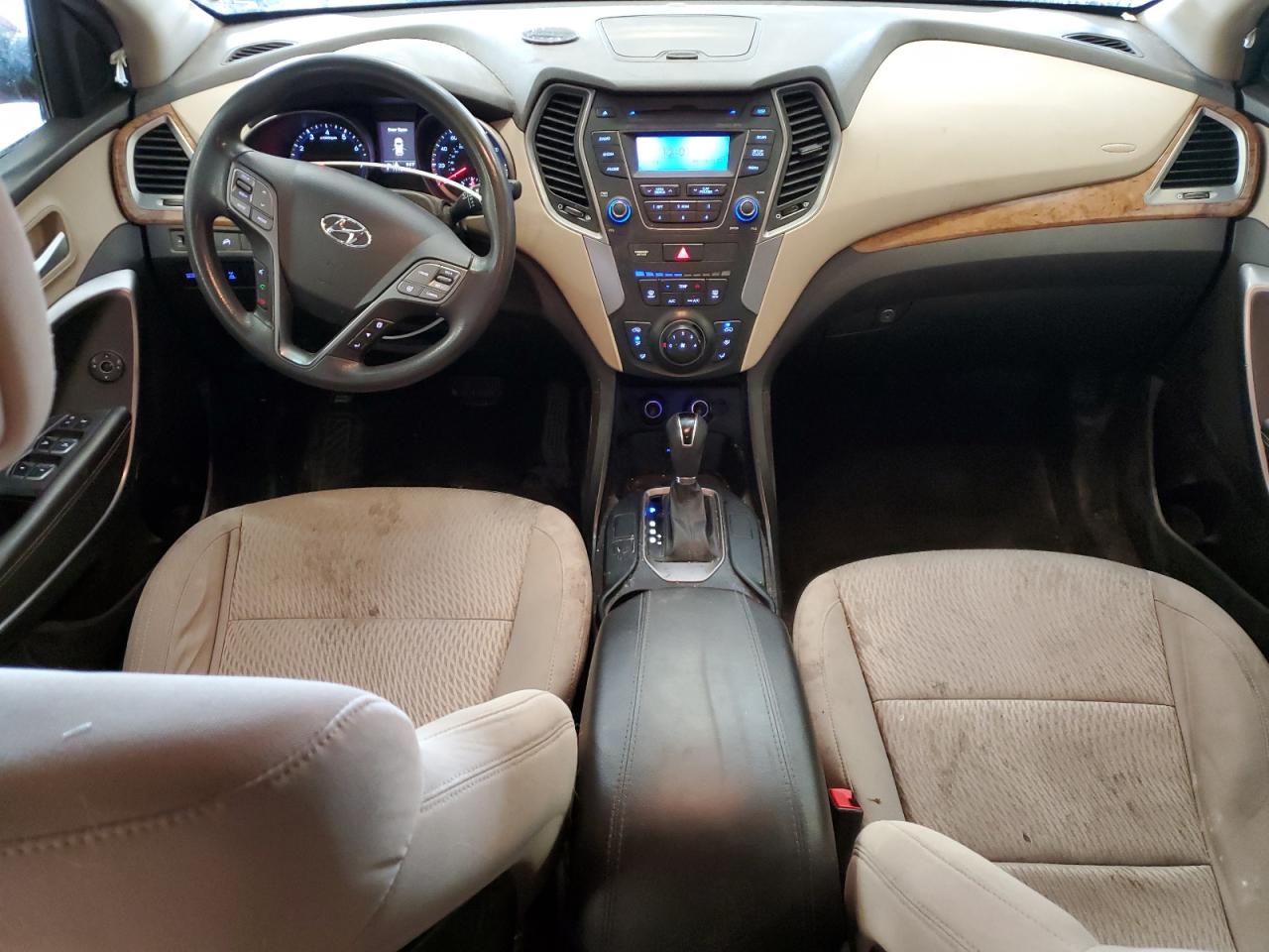 2015 Hyundai Santa Fe - Image 8