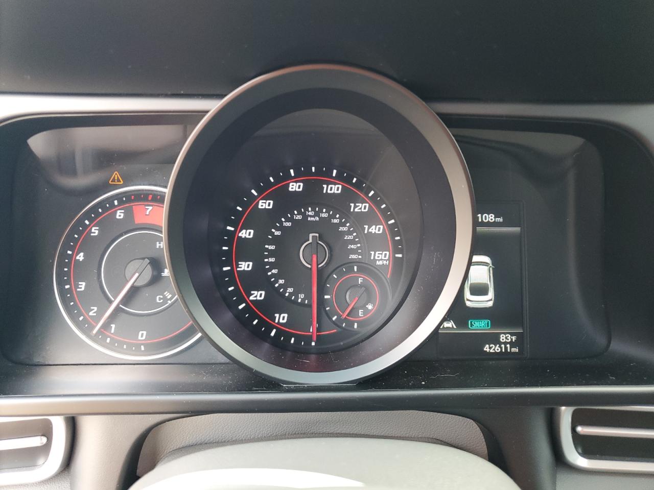 2022 Hyundai Elantra - Image 9