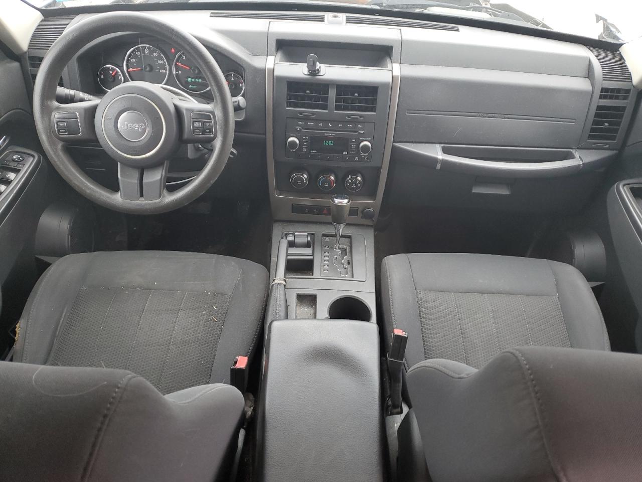 2012 Jeep Liberty (North America) - Image 8