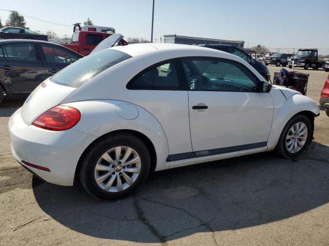  VOLKSWAGEN BEETLE 2015 Белый