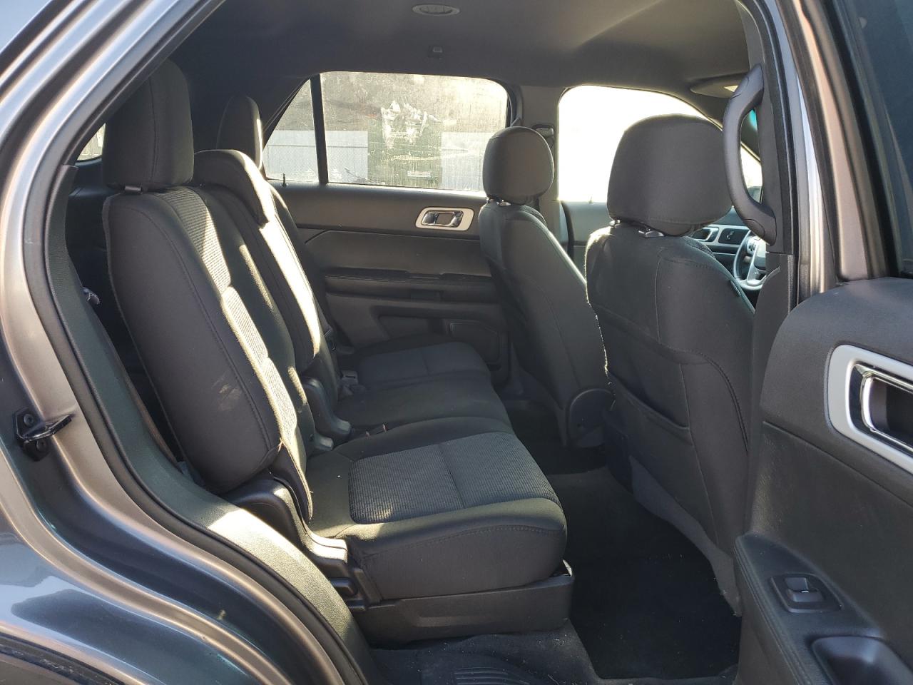 2013 Ford Explorer - Image 11