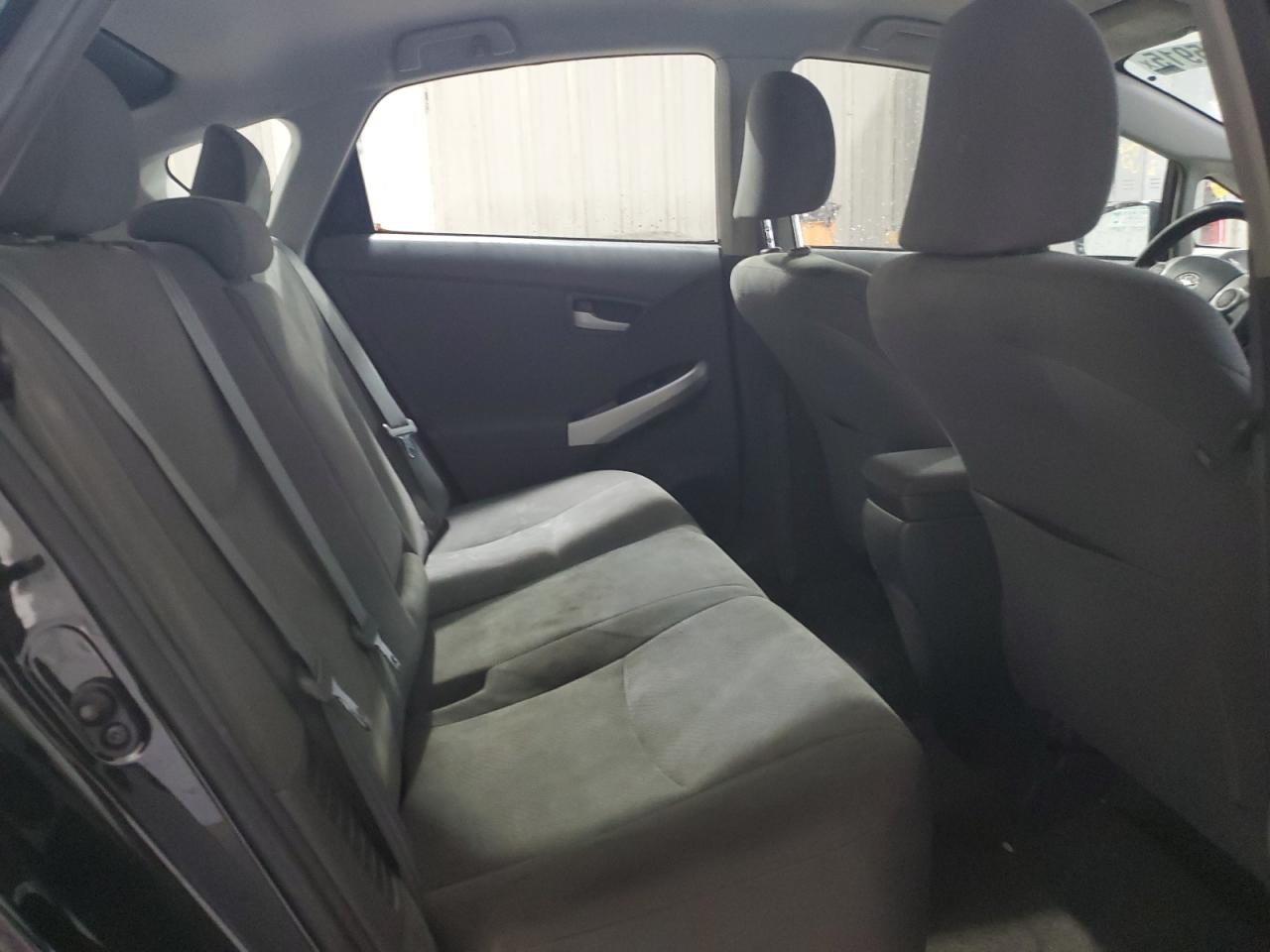 2010 Toyota Prius - Image 10