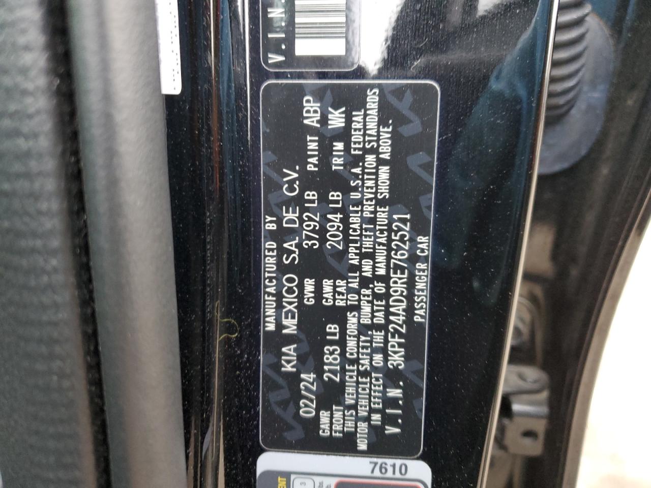 2024 Kia Forte - Image 12
