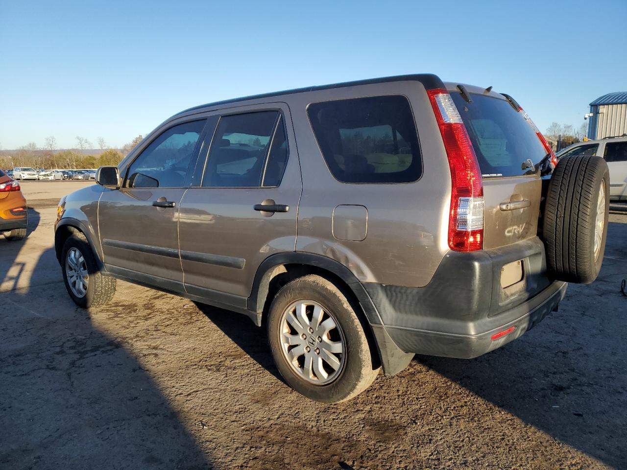 2005 Honda CR-V - Image 2