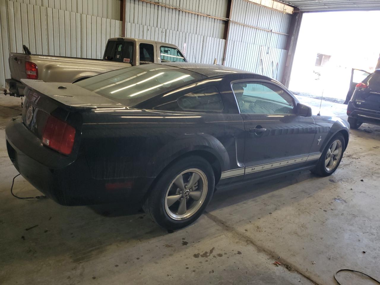 2008 Ford Mustang - Image 3