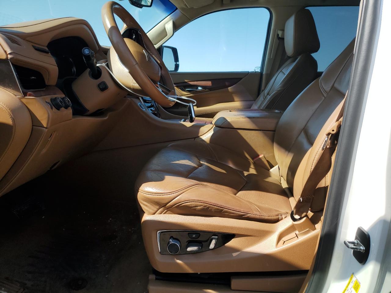 2016 Cadillac Escalade - Image 7