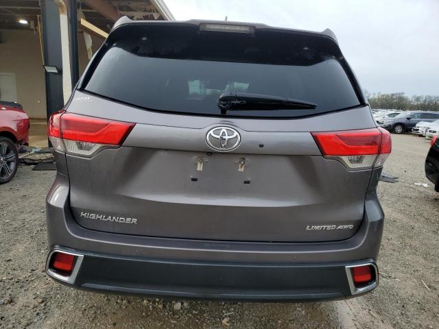  TOYOTA HIGHLANDER 2018 Серый