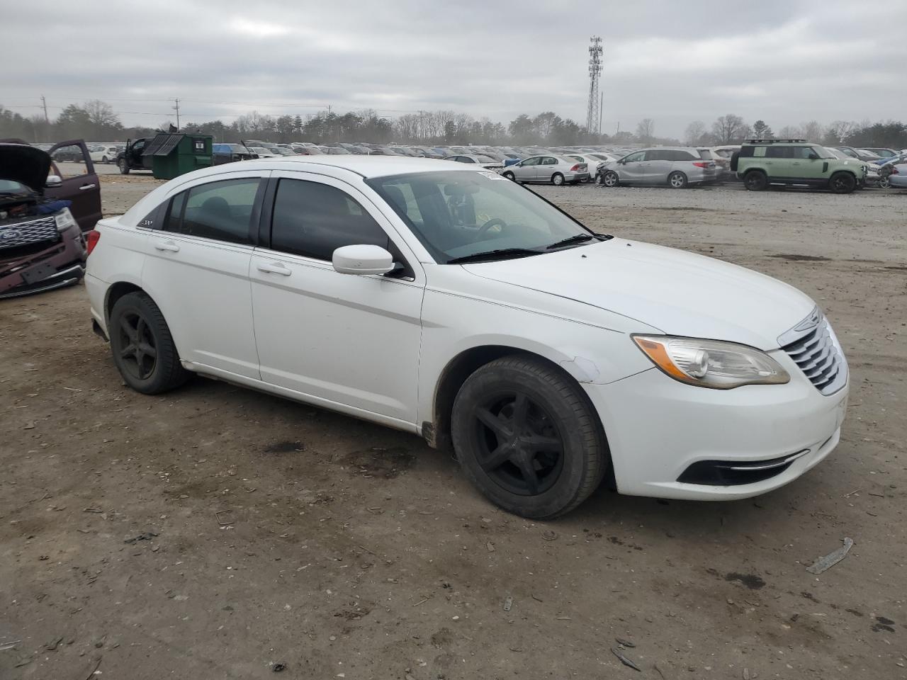 2014 Chrysler 200 - Image 4