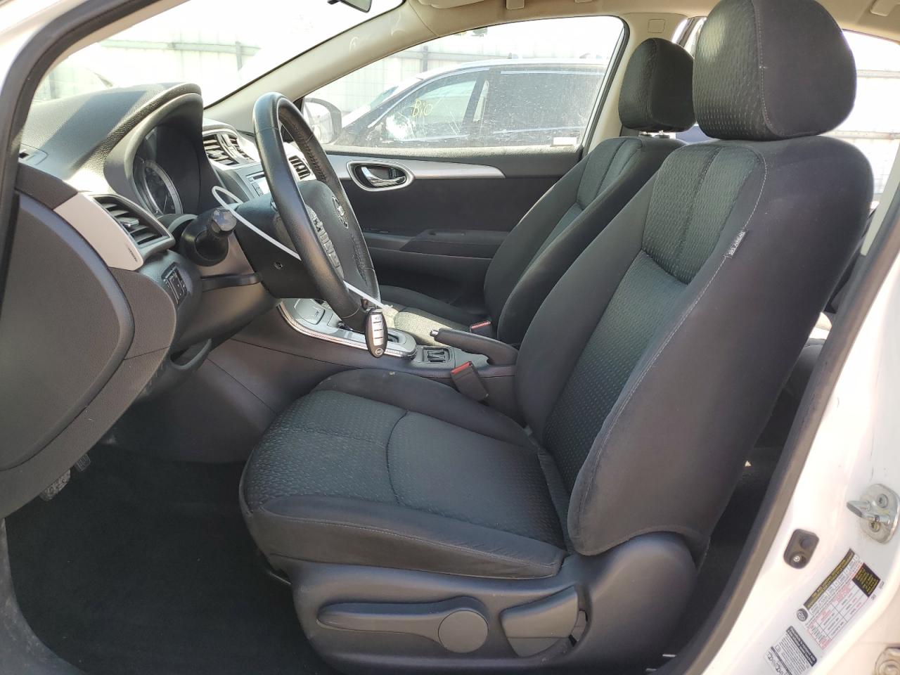 2015 Nissan Sentra - Image 7