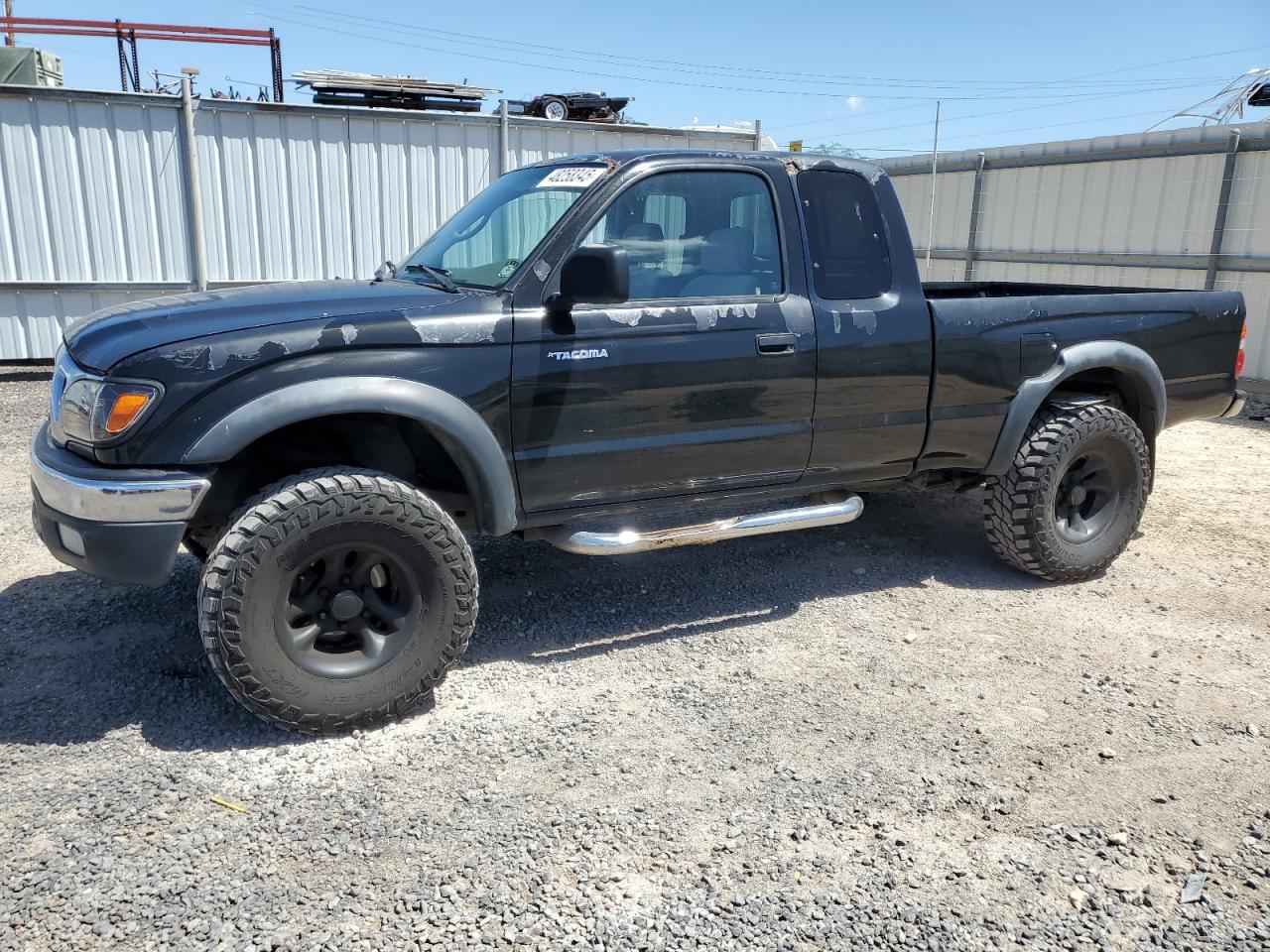 2001 Toyota Tacoma Xtracab for Sale in Kapolei, HI - Front End