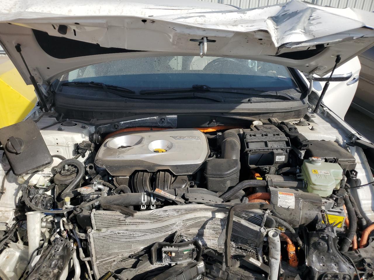 2016 Hyundai Sonata - Image 12