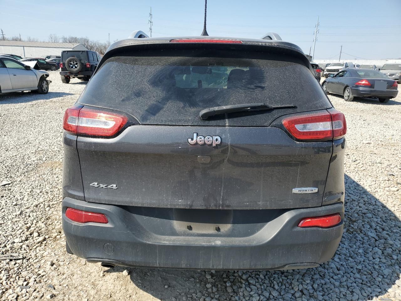 2017 Jeep Grand Cherokee - Image 6
