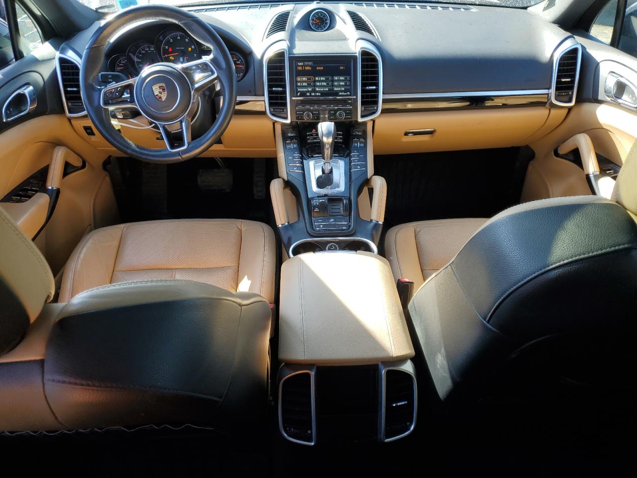 2016 Porsche Cayenne - Image 8