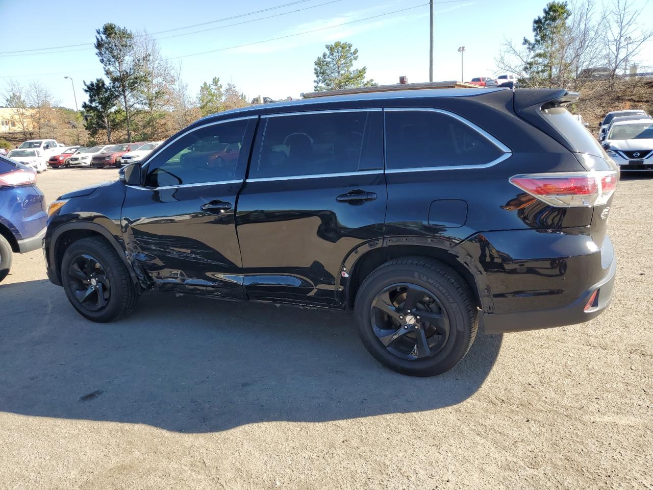 2014 Toyota Highlander - Image 2