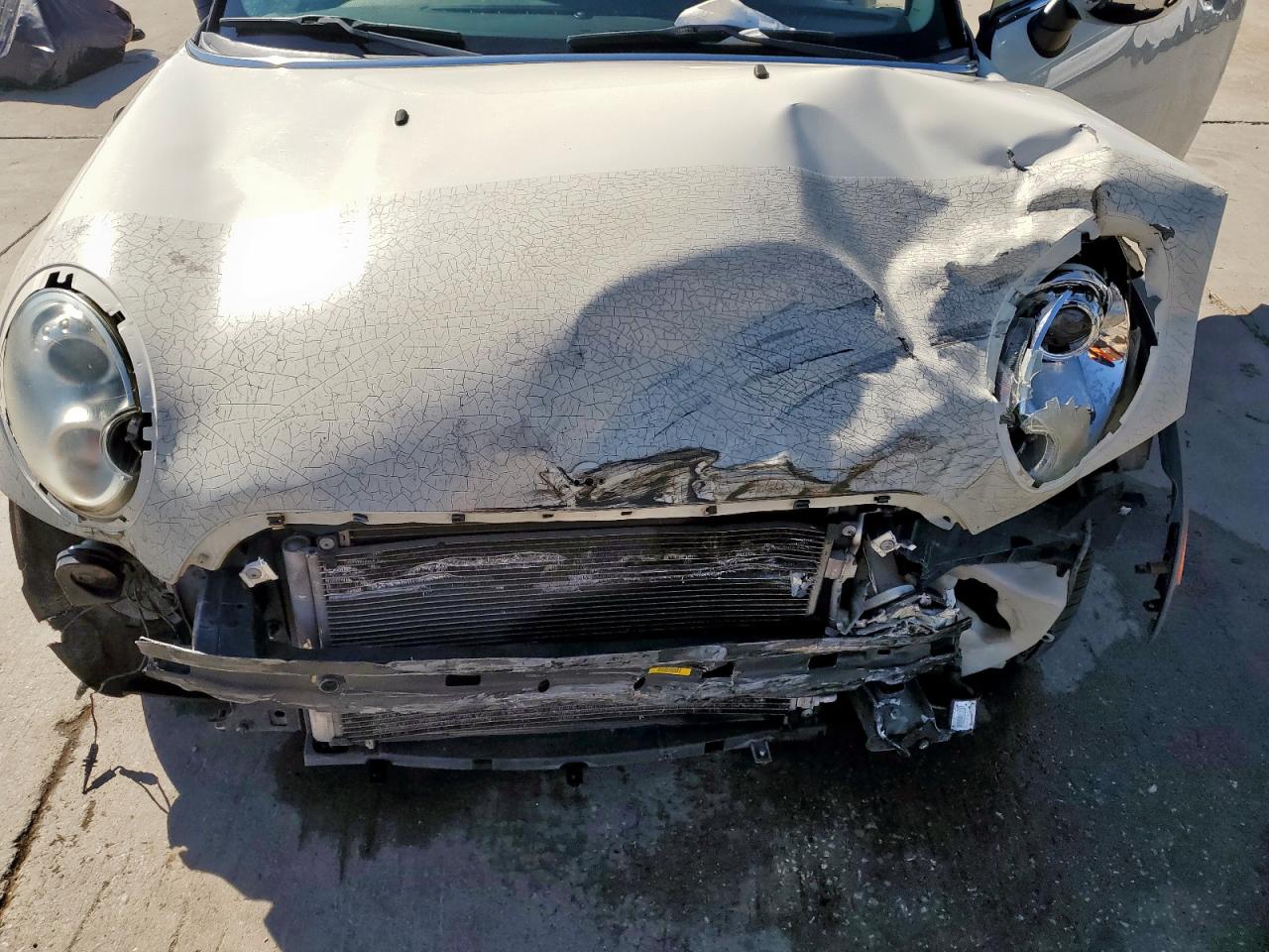 2011 MINI Cooper - Image 11