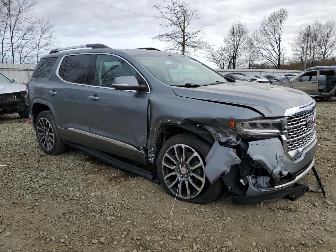 2020 GMC Acadia - Image 4