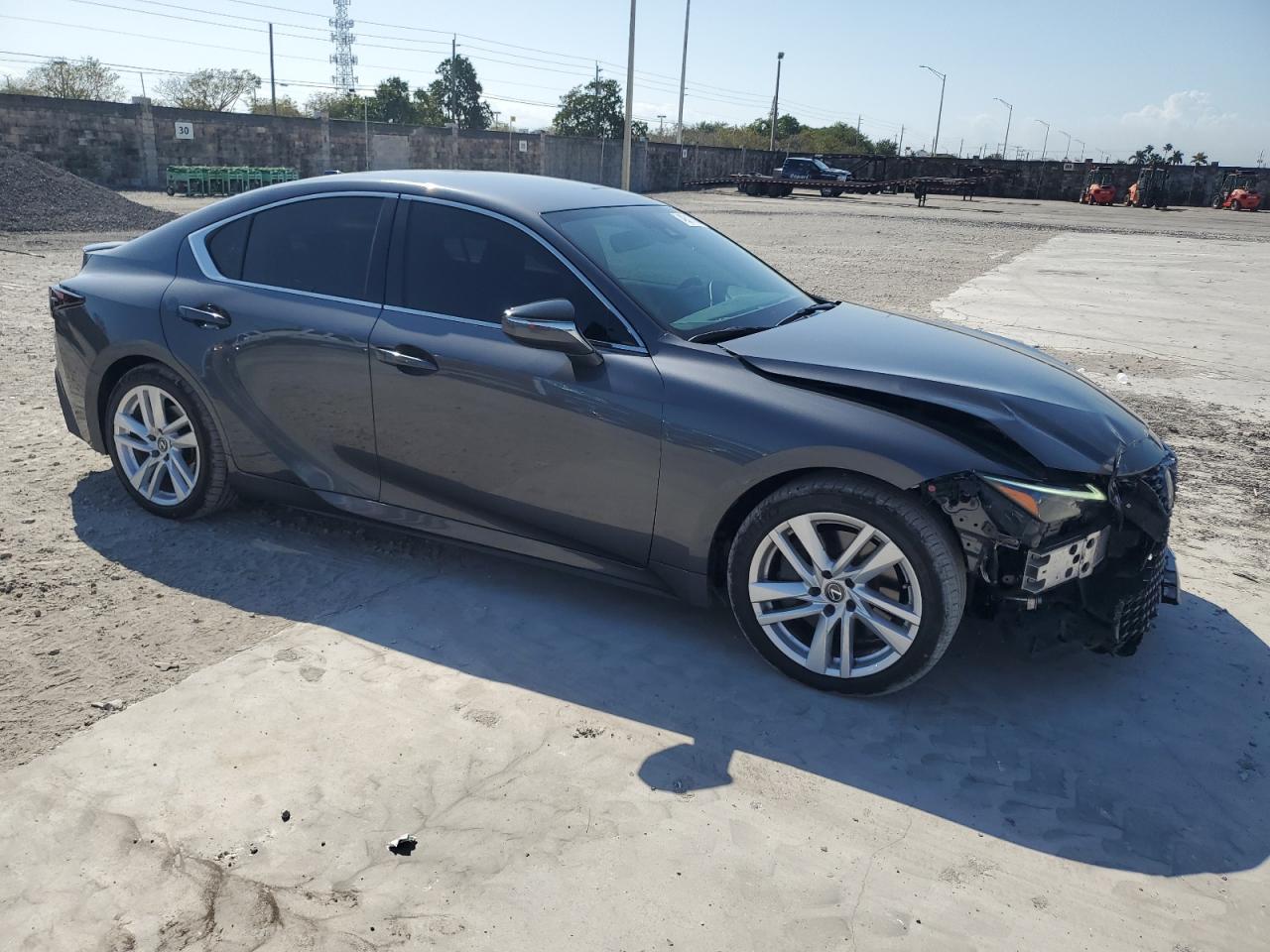 2021 Lexus IS - Image 4