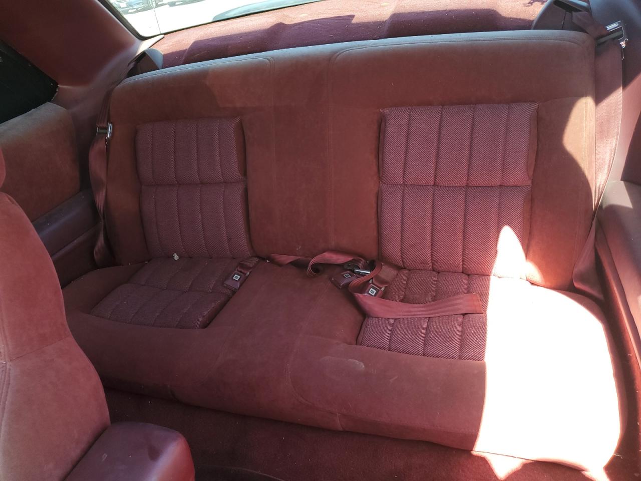 1992 Chevrolet Lumina - Image 10