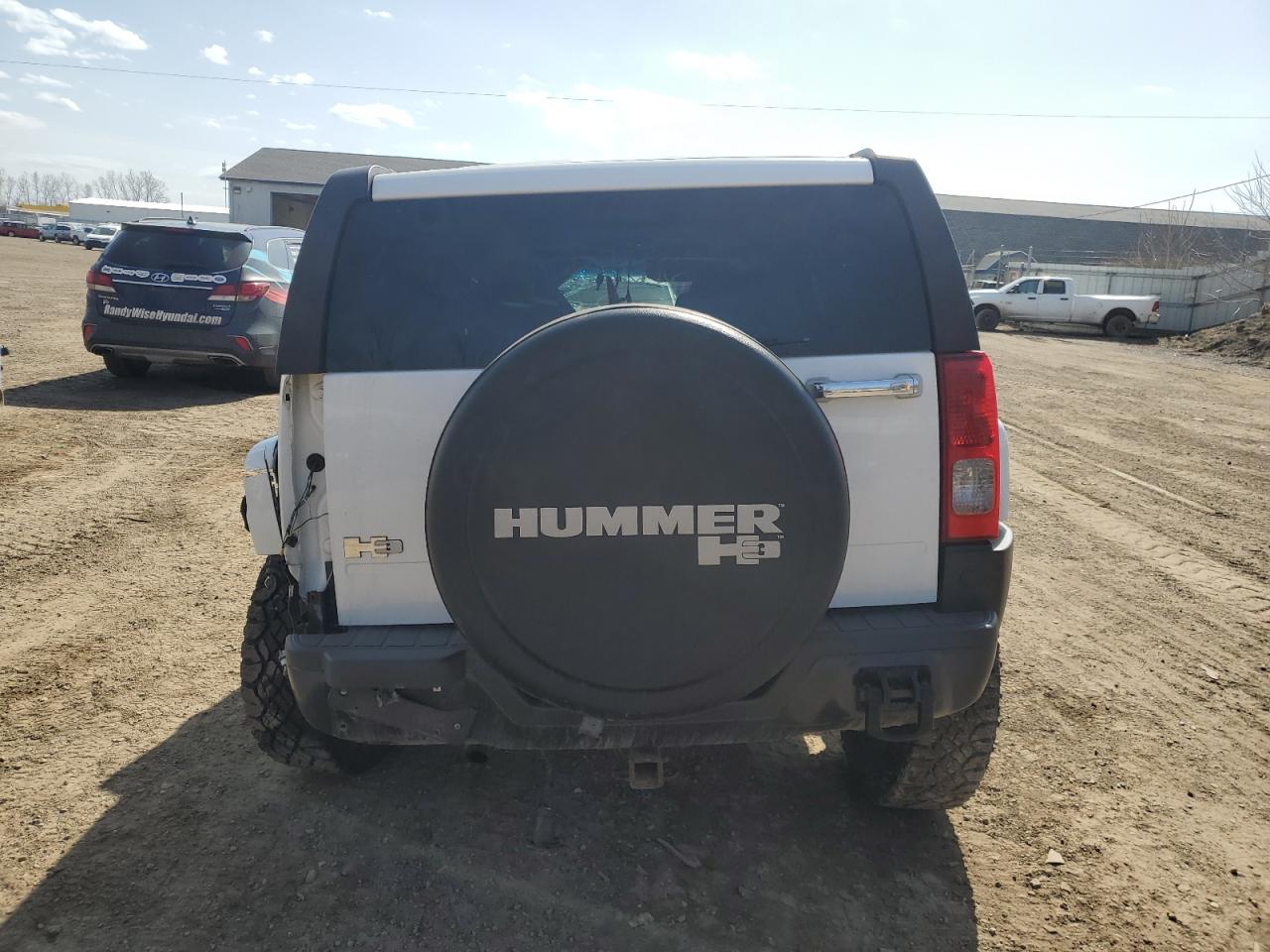 2007 Hummer H3 - Image 6