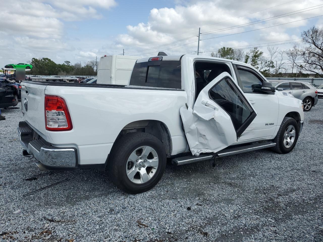 2021 RAM 1500 - Image 3