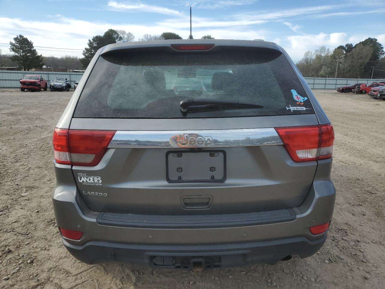2012 Jeep Grand Cherokee - Image 6