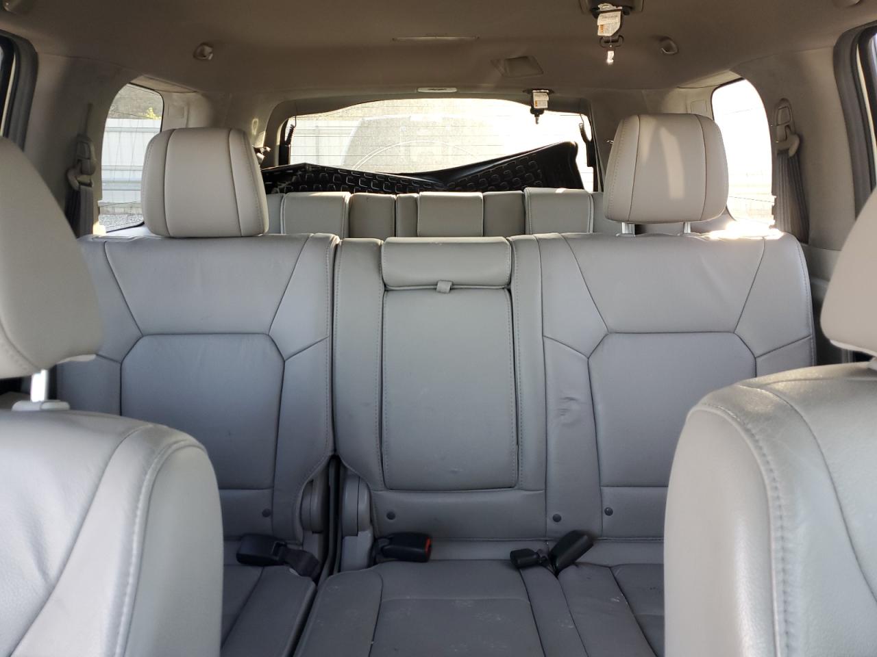 2015 Honda Pilot - Image 10