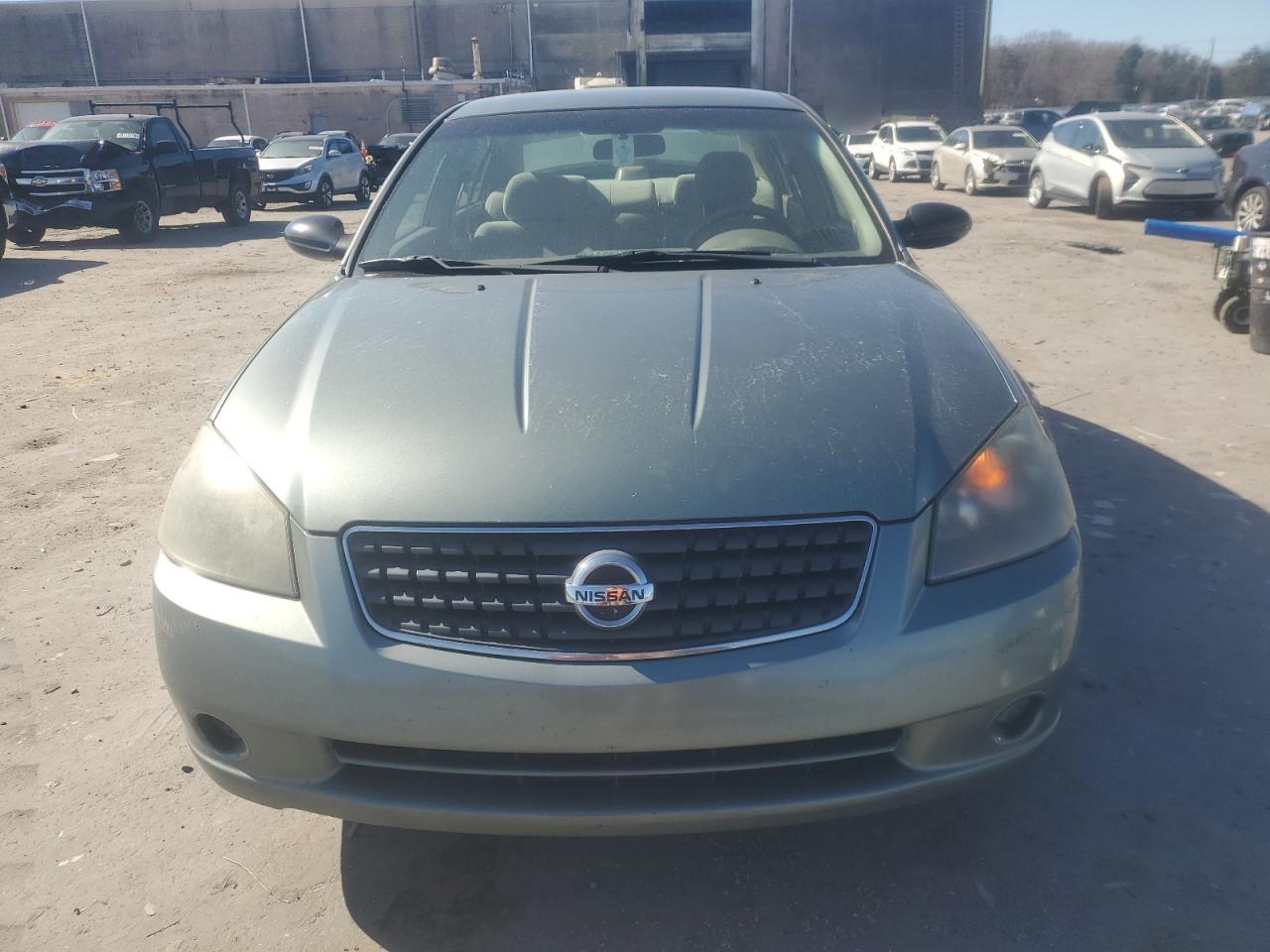 2005 Nissan Altima - Image 5