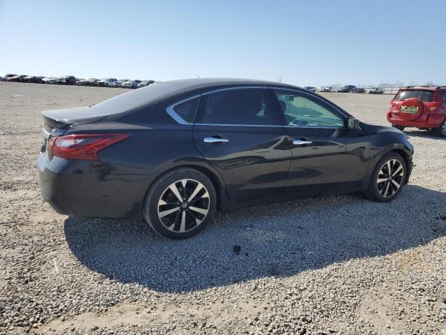  NISSAN ALTIMA 2018 Czarny