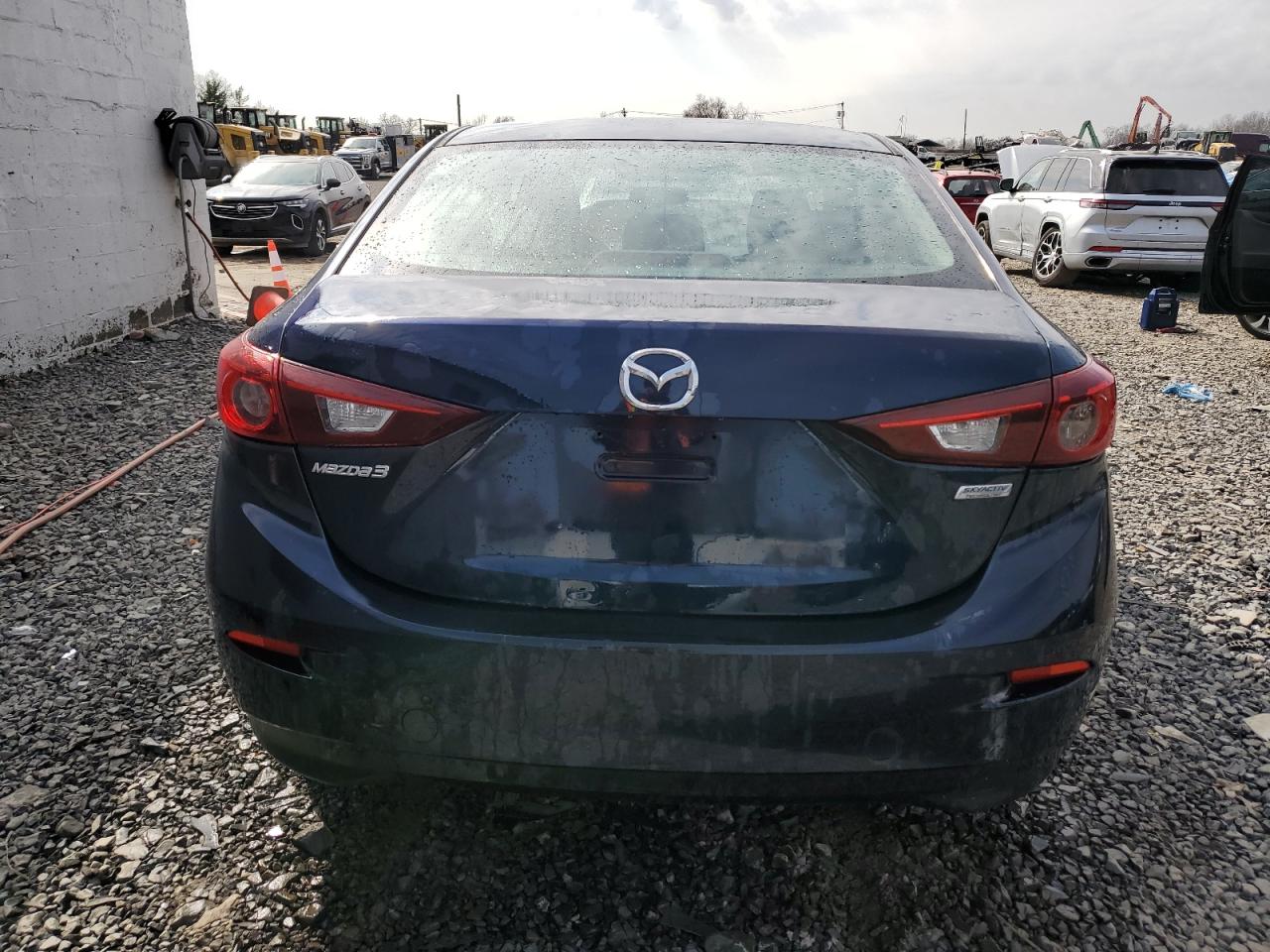 2015 Mazda 3 - Image 6